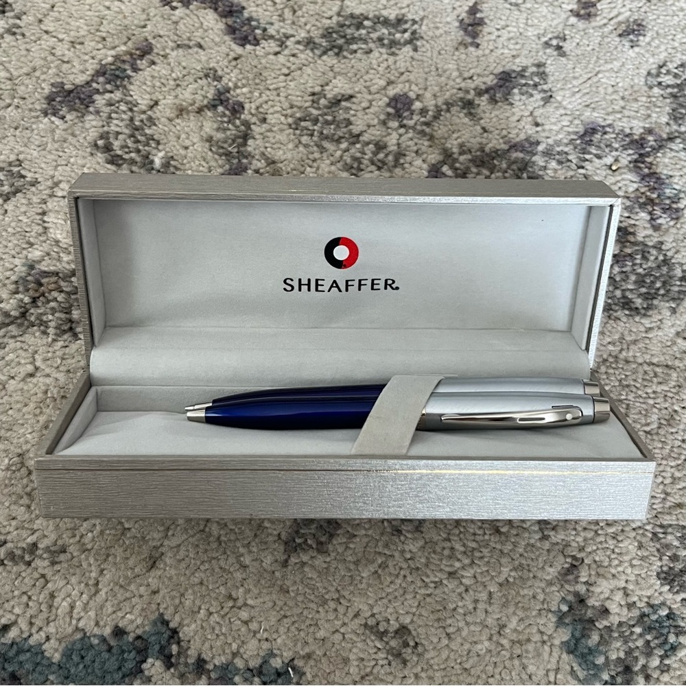 New in Box Sheaffer Blue Pen Gift Set